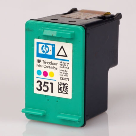 C. vide HP® CB337 POUR HP351